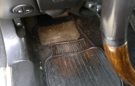 Dirty Interior of Jaguar XK8 - BEFORE